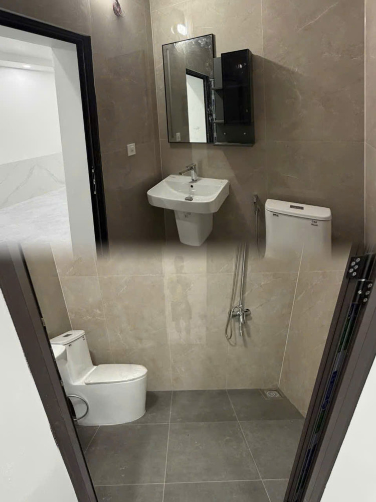 Cho Thuê Nhà Tầng 1 Độc Lập – Vị Trí Đẹp Tại Hoàng Quốc Việt