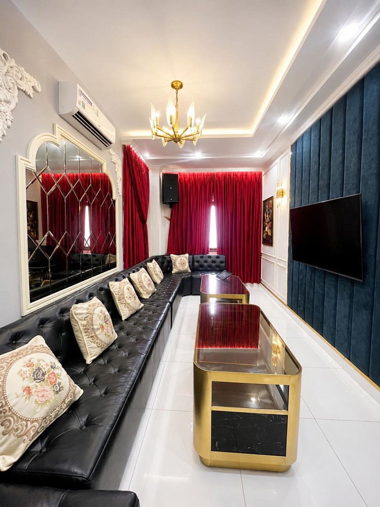 Bán Nhà 4 Tầng Có Karaoke, Nhà Bè – Giá 7,9 Tỷ Còn Bớt