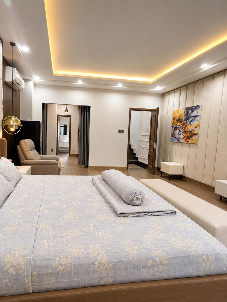 Bán Nhà 4 Tầng Có Karaoke, Nhà Bè – Giá 7,9 Tỷ Còn Bớt