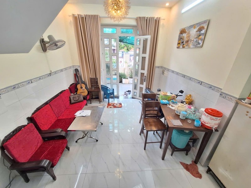 Bán Nhà 3 Tầng Đường Số 8, Linh Trung, Thủ Đức, Tp Hcm. Dt 106M2, Sổ Hồng Riêng, Giá 7.5 Tỷ