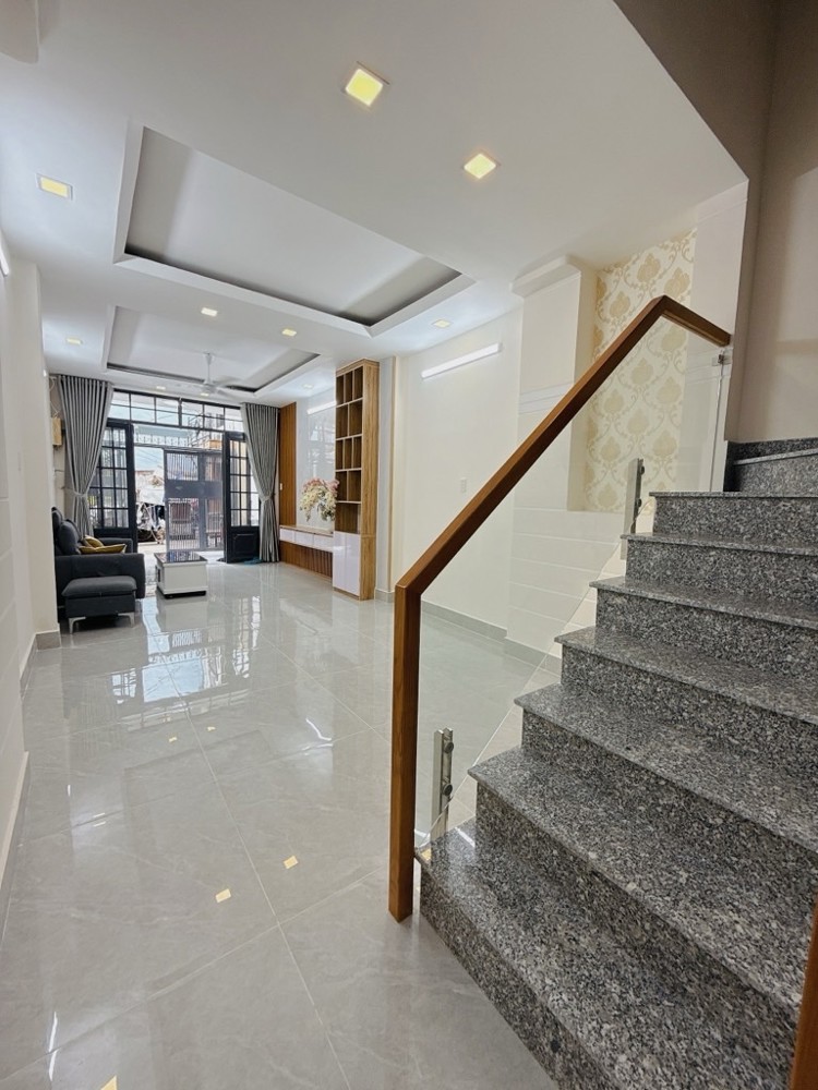 L2431* Sợ Mua Trúng Nhà Quy Hoạch? Căn Này An Toàn 100%!