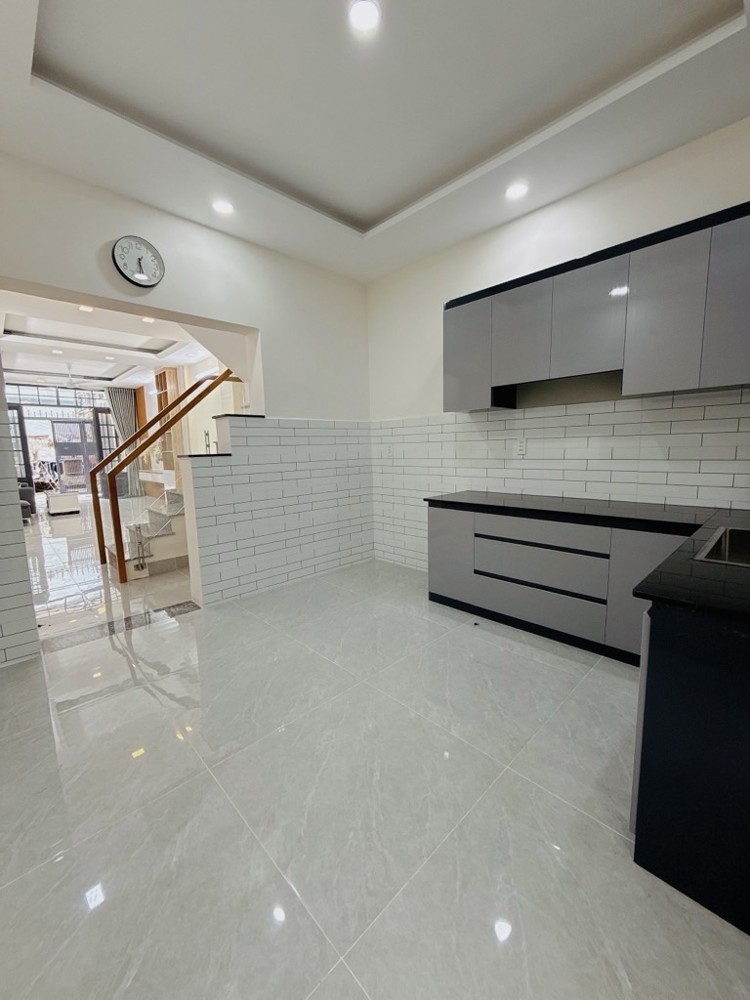 L2431* Sợ Mua Trúng Nhà Quy Hoạch? Căn Này An Toàn 100%!