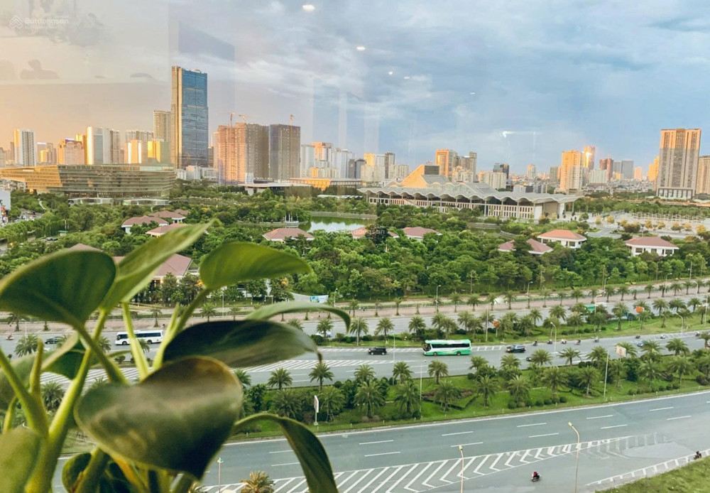 Chính Chủ Cần Bán Căn Hộ 3Pn Vinhomes Green Bay Mễ Trì. Căn Góc, Tầng Trung