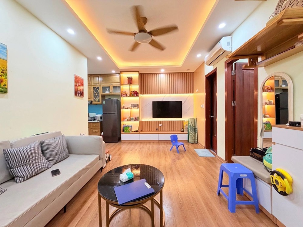 Bán Nhà Cc Ct12c Kim Văn Kim Lũ , Hn, Dt 74 M2, Giá Bán 4.8 Tỷ Mô Tả: Nhà Khu Vực Giao Thông Th