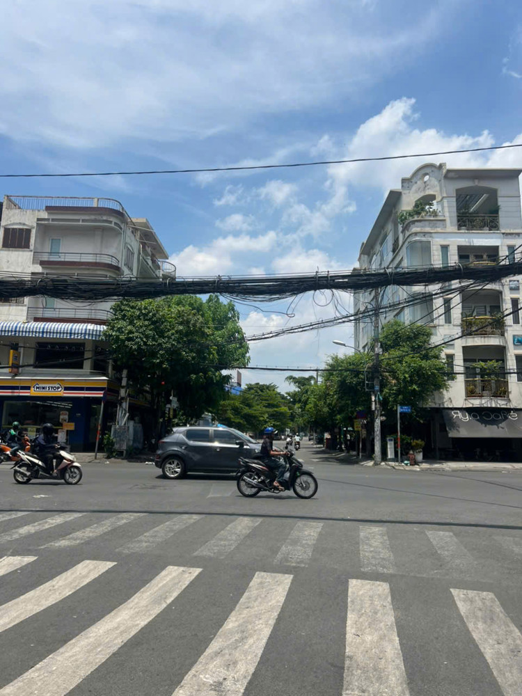 Bán Nhà Mtk Doanh- Nguyễn Văn Yến - Tô Hiệu -Tân Phú - 80M2-- Chỉ 8Tỷ 190 Tl