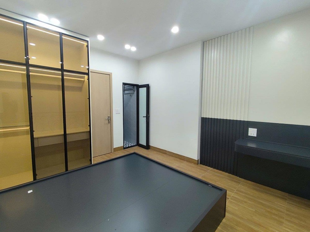Nhà Đẹp Giá 6.3 Tỷ , Dân Xây Phố Minh Khai Hộ Khẩu Hai Bà Trưng Ngõ Thông, Thoáng Trước,Sau.chỉ