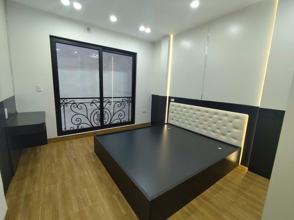 Nhà Đẹp Giá 6.3 Tỷ , Dân Xây Phố Minh Khai Hộ Khẩu Hai Bà Trưng Ngõ Thông, Thoáng Trước,Sau.chỉ