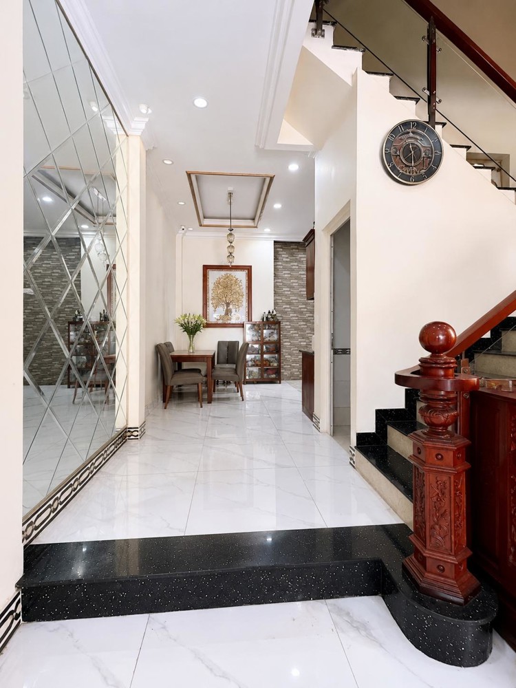 Bán Nhà Q7 – Lý Phục Man – Hẻm Xe Hơi 6M – Shr Hoàn Công – 12.8 Tỷ