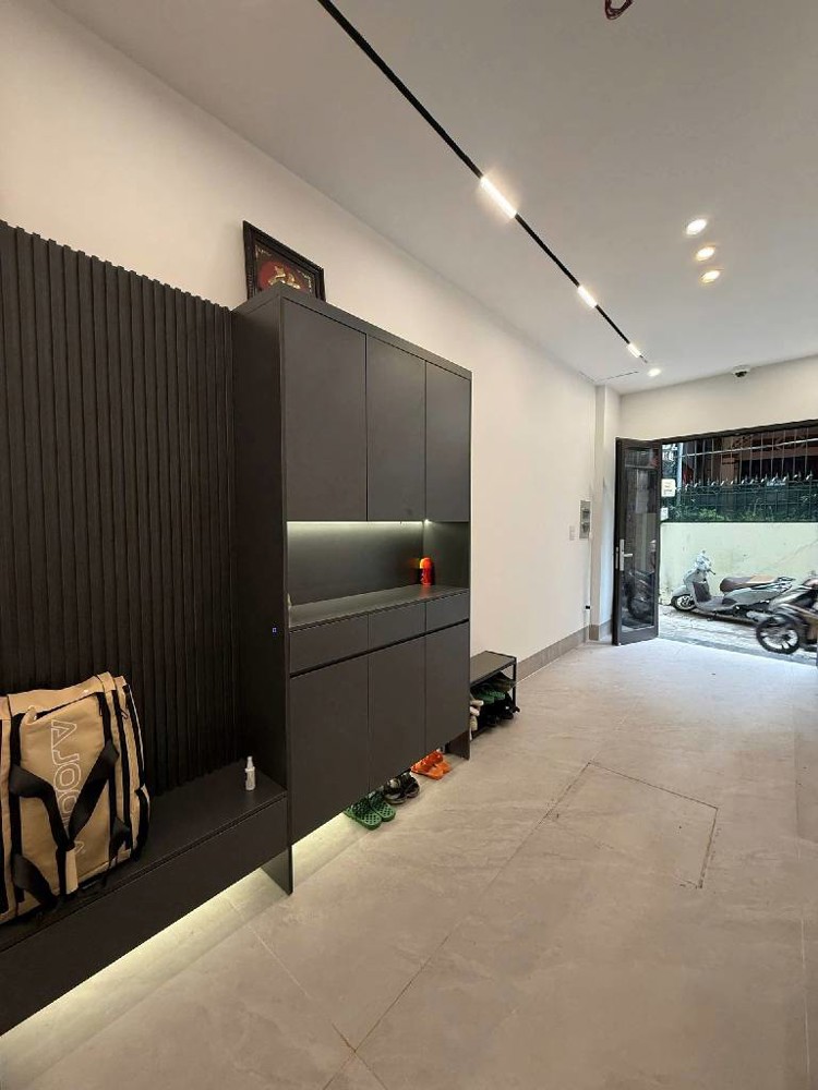 Nhà Thật Phố Hồng Tiến Long Biên 11 Tỷ Thang Máy Gần Mặt Phố Ngõ Ô Tô