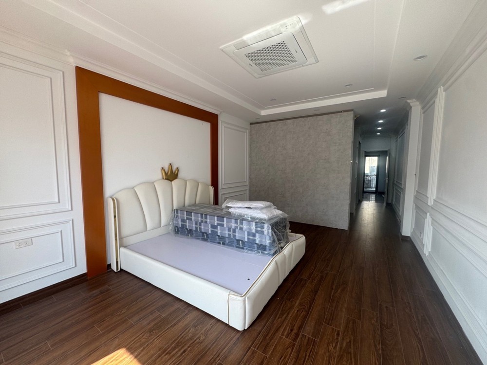 Bán Nhà Phúc Đồng 50M2- 6 Tầng Thang Máy- Gara Ô Tô – 17.X Tỷ