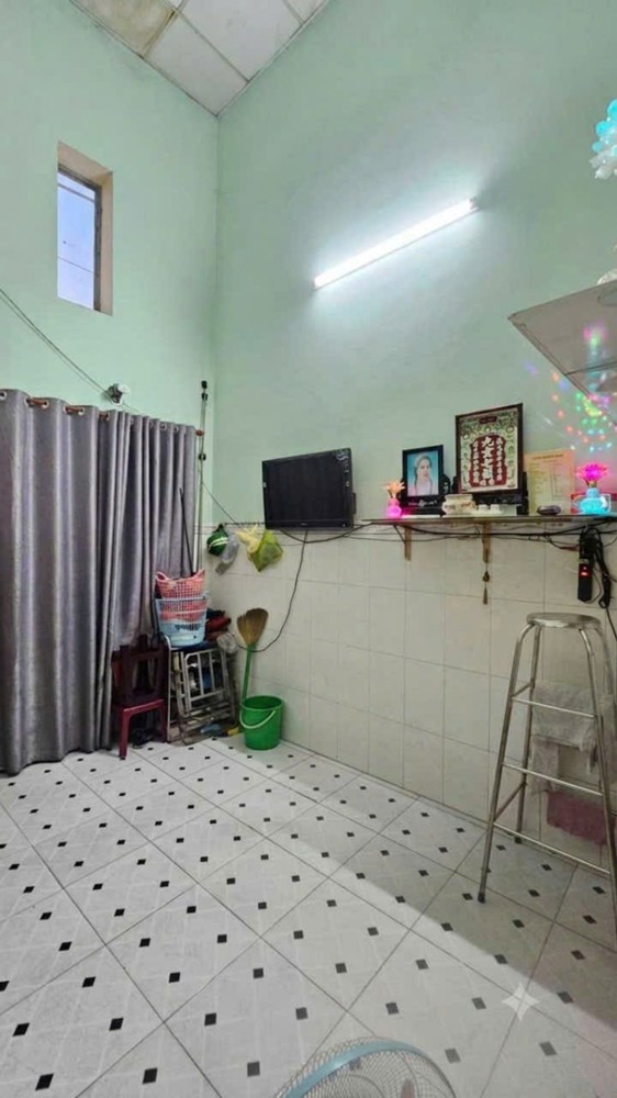 Chỉ 2,3 Tỷ Sở Hữu Nhà 2 Tầng Hương Lộ 2 – 36M² – Vào Ở Ngay