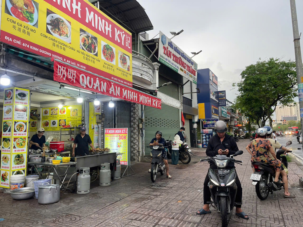 Bình Tân ! Quán Ăn Góc 2 Mt Đẹp Lắm Sang Rẻ 79 Tr, Quán Cơm Gà – Hủ Tiếu Xào “ Minh Ký “ Mb Vỉa Hè
