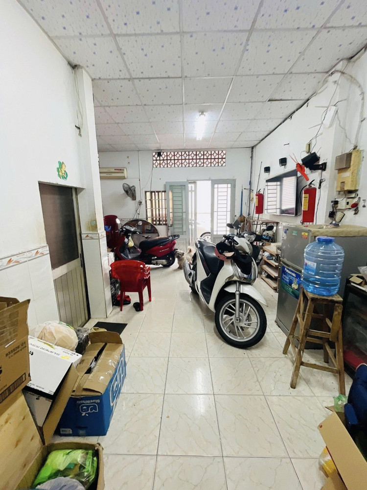 Bán Nhà Mặt Tiền Lê Lăng - Ngay Văn Cao, Tân Hương, 7X22m, Cấp 4 - Tiện Xây, Sổ A4 - 15,5 Tỷ