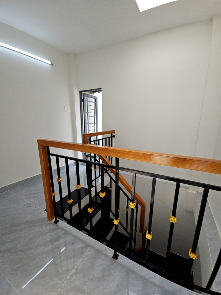 Bán Nhà Ngay Sát Mặt Tiền Khánh Hội - Hoàng Diệu Trung Tâm Q4diện Tích Sd 116 M2 Có 5 Tê