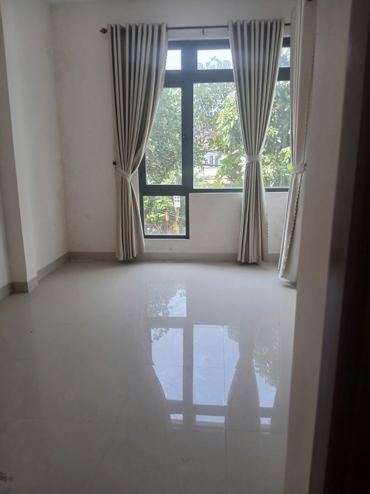 Bán Nhà 2,5 Tầng Đường Hồ Sỹ Dương - Thông Nguyễn Phước Tần