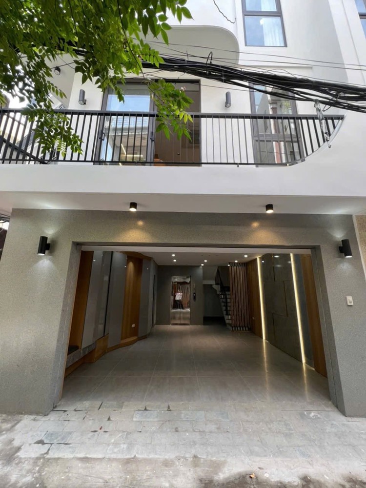 Thạch Bàn Long Biên – 53M² 6 Tầng- Thang Máy -Ga Ra Ô Tô – Hơn 9Tỷ - Nhà Mới Fuii Nội Thất - Lô