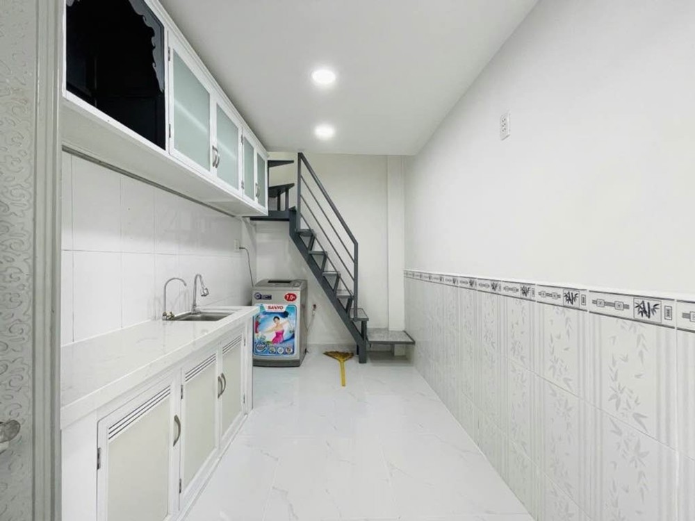 [K2448] Nhà Sát Cầu Băng Ky Cách 1 Căn Ra Hẻm Xe Hơi. Giá Sập Hầm 1.X Tỷ