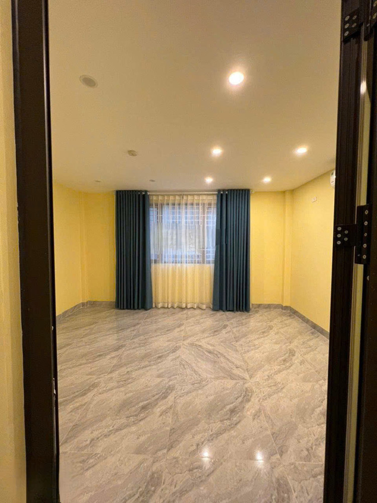 Cho Thuê Nguyên Căn Hồng Mai, Ô Tô Đỗ Cửa, Thang Máy, Làm Văn Phòng 62M 4T, 18Tr 0903258273