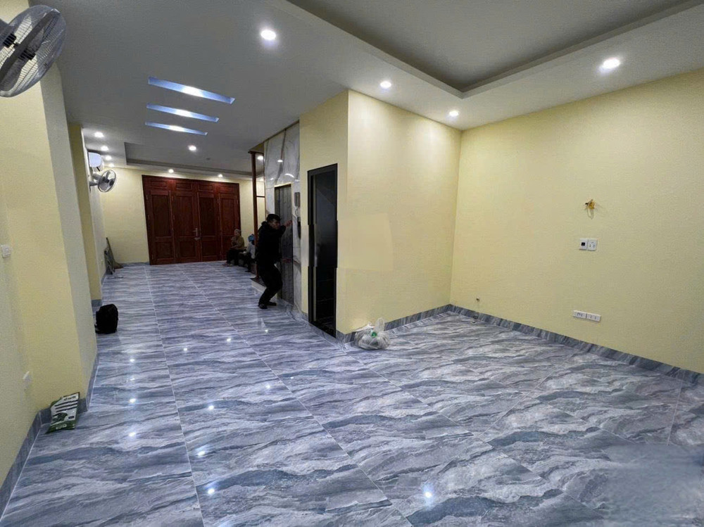 Cho Thuê Nguyên Căn Hồng Mai, Ô Tô Đỗ Cửa, Thang Máy, Làm Văn Phòng 62M 4T, 18Tr 0903258273