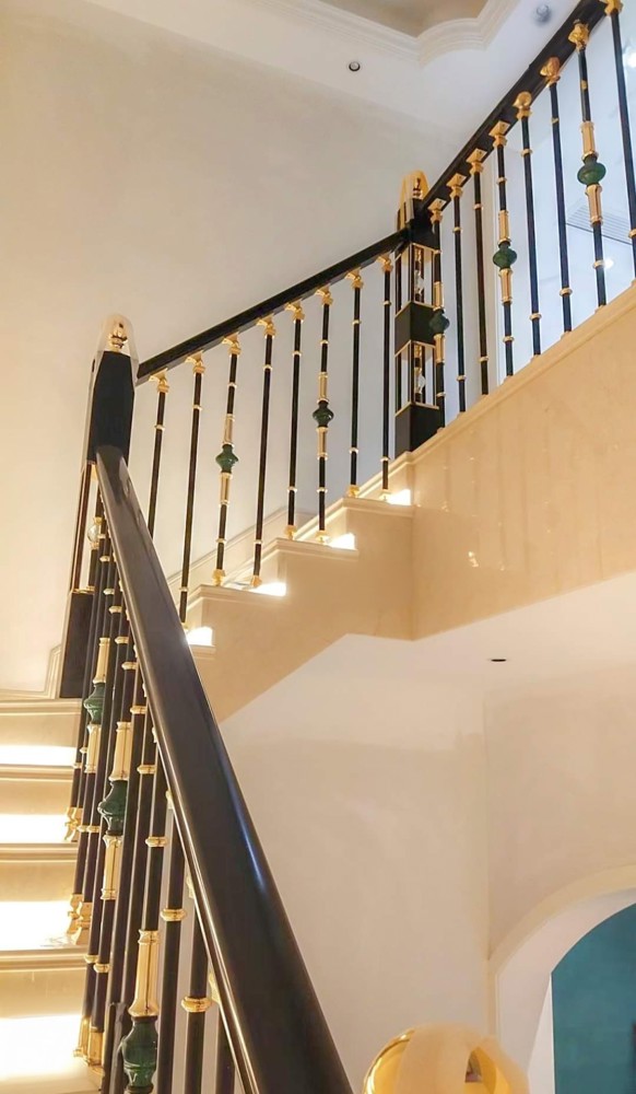 Cho Thuê Nhà, Nguyễn Khánh Toàn, Nguyễn Văn Huyên, 185M2x 4T -30 Tr