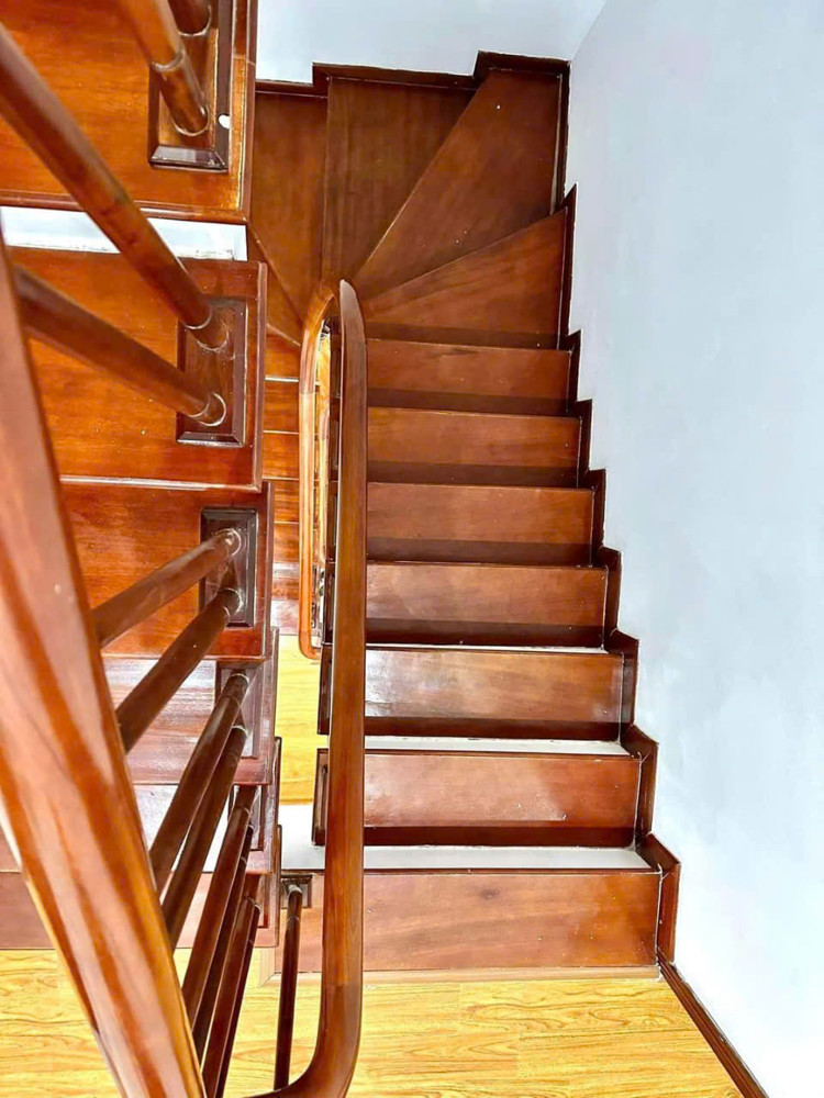 Tôi Cho Thuê Nhà, Lê Trọng Tấn, Hoàng Văn Thái,, 176M2x 4.5T -32 Tr