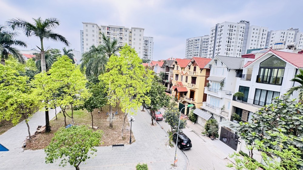 Bán Biệt Thự Sài Đồng 160M2, 4 Tầng, 3 Mặt Đường, View Công Viên, Nhỉnh 40 Tỷ