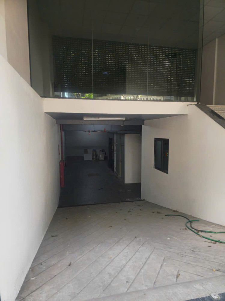 Gía Cực Rẻ Bán Nhà 10 Tầng Trong Khu Đấu Giá Tân Triều - Văn Quán - Tổng Cụ 5 . 130M2