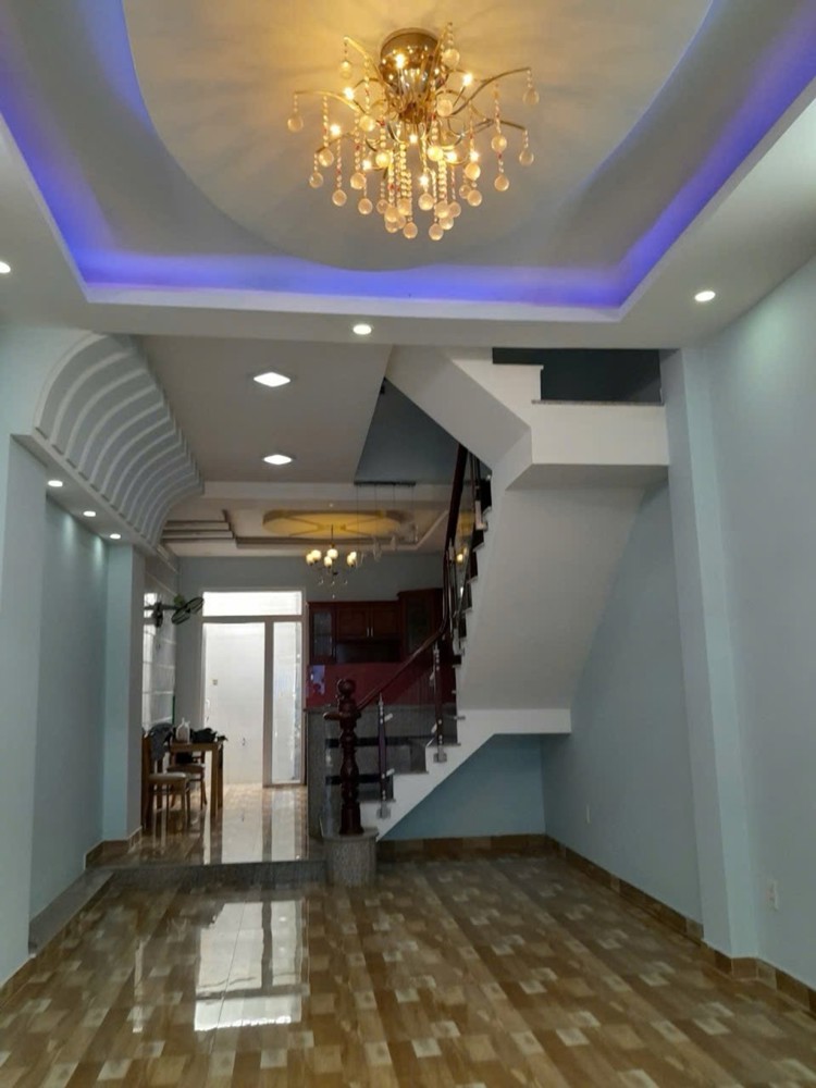 [L2449] Nhà Sát Senturia Vườn Lài Đường 9M Thông Thoáng, Giá 8.X Tỷ