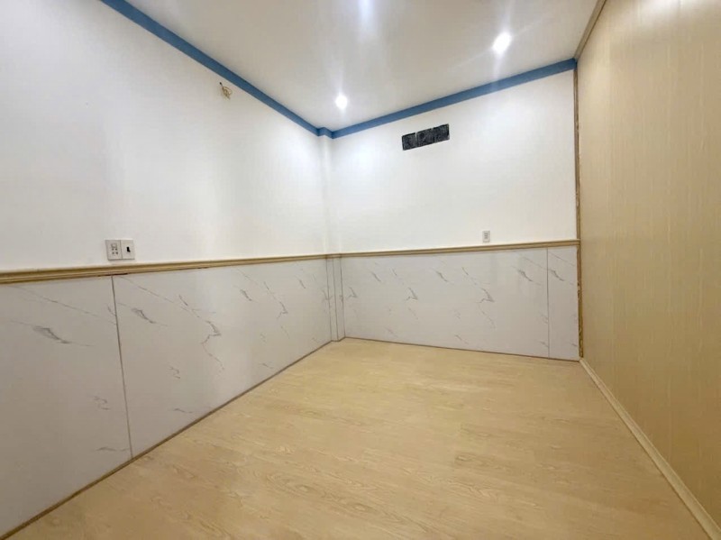 Bán Nhà 1 Trệt 1 Lầu Trung Tâm Tp Đồng Nai,Shr,Gần Công Viên Bờ Kè,Giá Rẻ