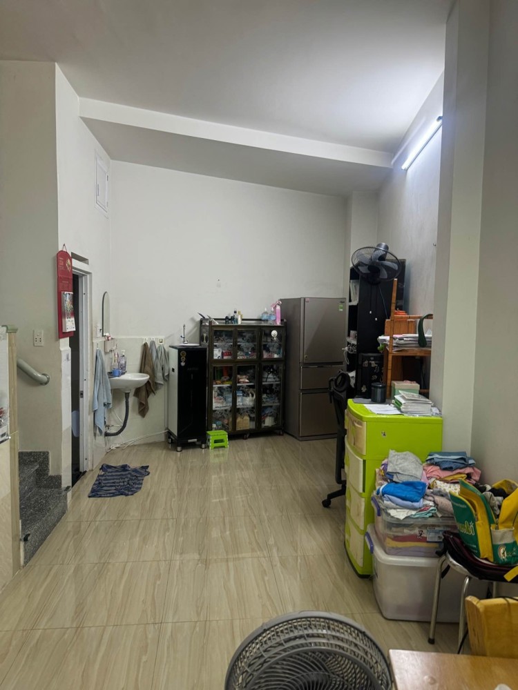 [K2454] Nhà 3 Tầng Nở Hậu 10M Sát Đh Văn Lang, Dòng Tiền 20Tr/th, 10.X Tỷ