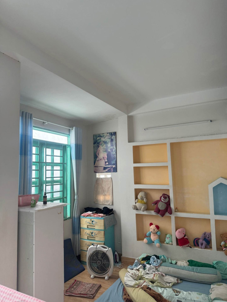 [K2454] Nhà 3 Tầng Nở Hậu 10M Sát Đh Văn Lang, Dòng Tiền 20Tr/th, 10.X Tỷ