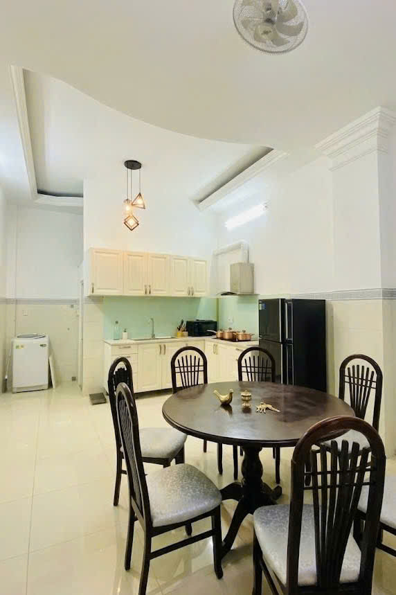 Bán Nhà Mặt Tiền Chấn Hưng, Quận Tân Bình, 4X18m, Giá 22.9 Tỷ