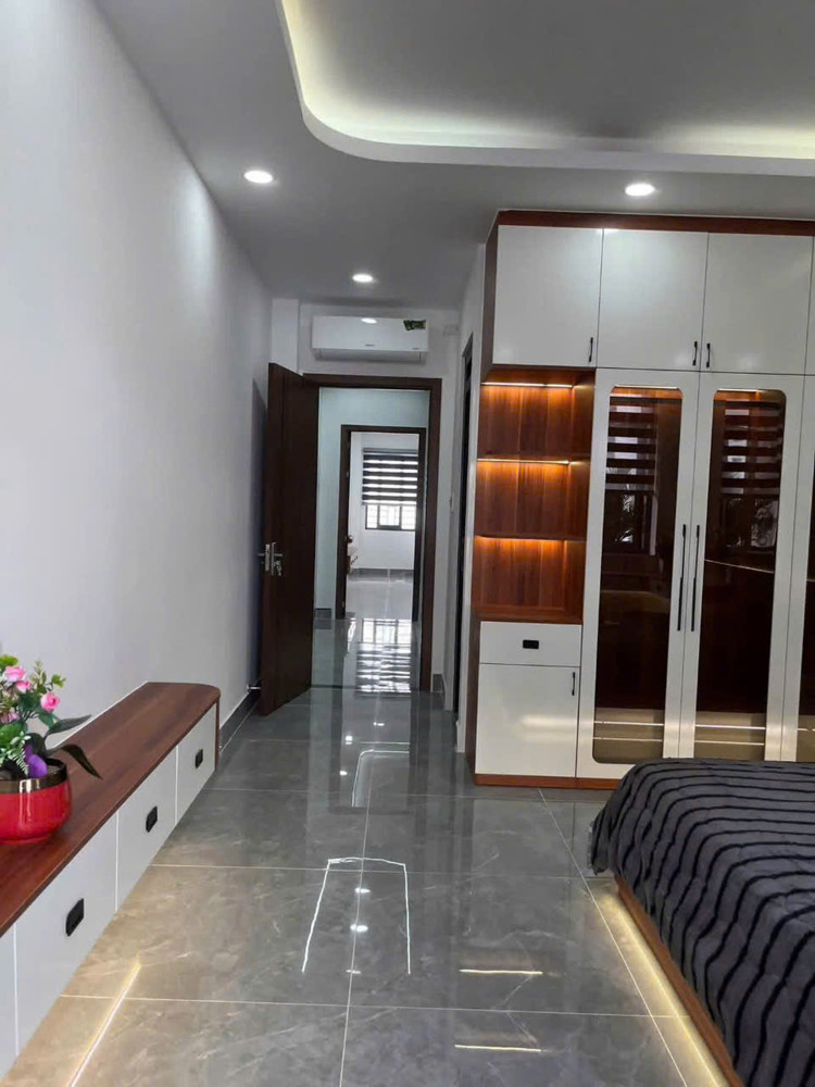 Nhà Phố Thang Máy Mặt Tiền Thới An 05 – 5 Tầng Đẳng Cấp – Chỉ 9,49 Tỷ