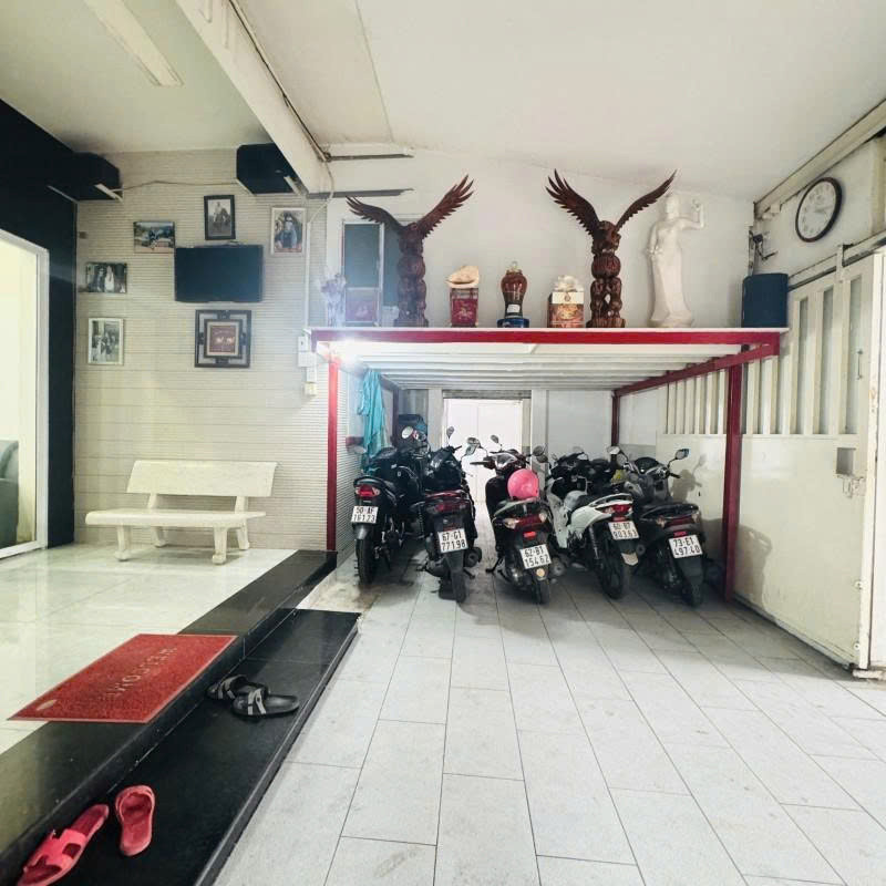 Bán Nhà 1 Đời Chủ - Hẻm 1/ Nguyễn Văn Đậu - Gần Phan Đăng Lưu, 15X23m, 2 Tầng, 35 Tỷ