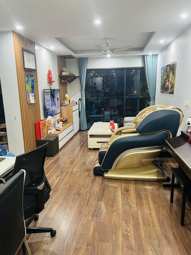 Chính Chủ Cần Bán Căn Hộ 3Pn Ở Toà Fs Sát Mặt Đường, Chung Cư Goldseason 47 Nguyễn Tuân, Thanh Xuân