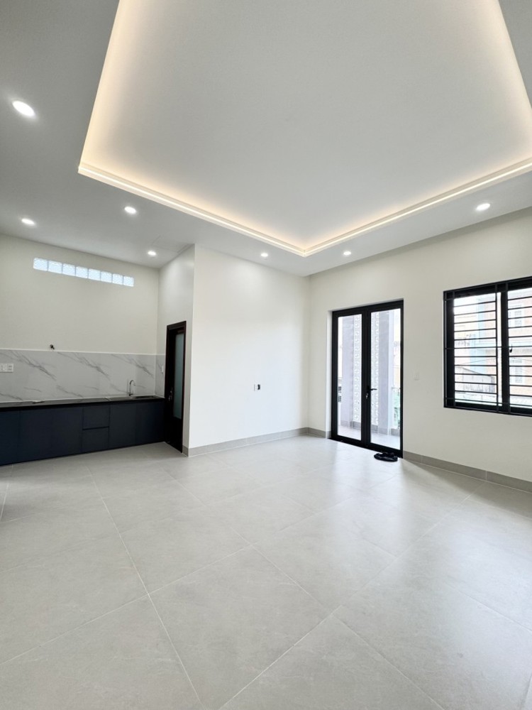 Bán Nhà Mặt Phố Đường Số 10, Tam Bình, Thủ Đức, Tp Hcm. Dt 100M2, 2 Tầng, Giá 7.9 Tỷ, Sổ Hồng Riêng