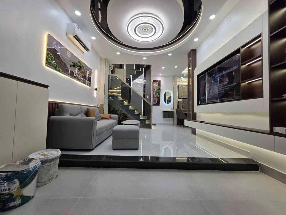 Bán Nhà Siệu Đẹp Q7 Ngang 7.5 X7 Đúc Bê Tông Mới