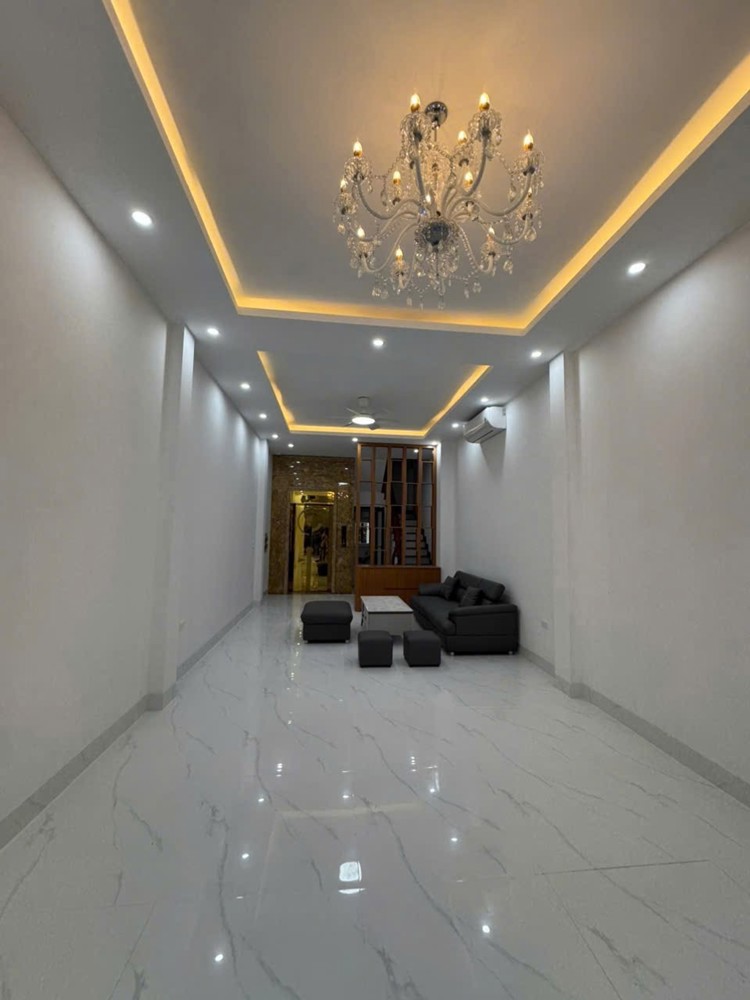 Nguyễn Văn Cừ Long Biên 10 Tỷ 50M Ô Tô Qua Nhà Gần Công Viên