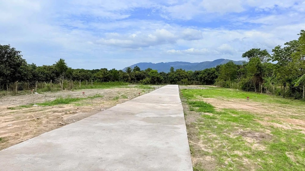 Đất Nền Suối Hiệp (Ven Nha Trang) - Sổ Đỏ Trao Tay - Chỉ Từ 500 Triệu!