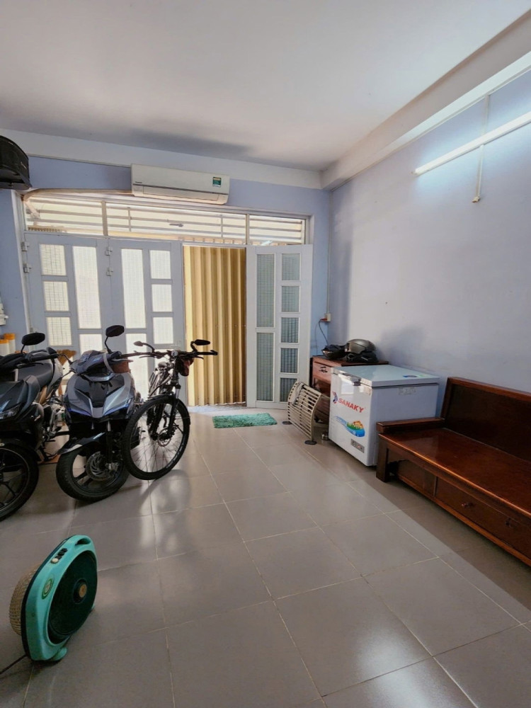 [H2458] Nhà Trần Bình Trọng Sát Đh Văn Lang, Mới Ở Ngay, 3.X Tỷ