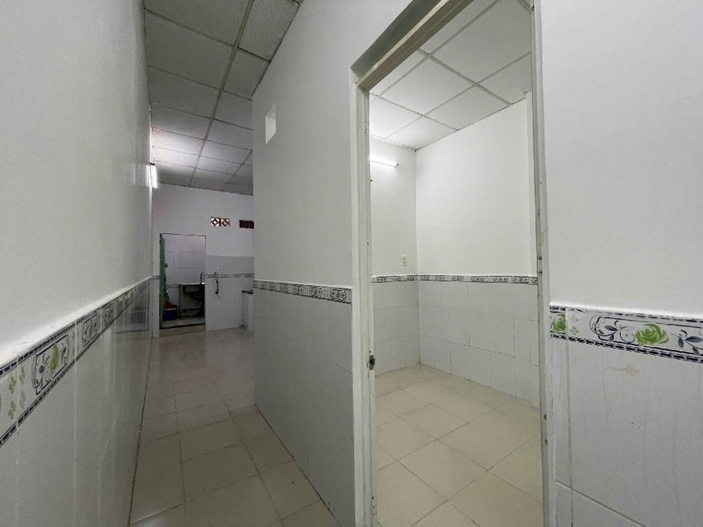 [K2460*] Nhà Hẻm Xe Hơi 1/ Phạm Văn Bạch Sau Sân Bay, Giá 5.X Tỷ