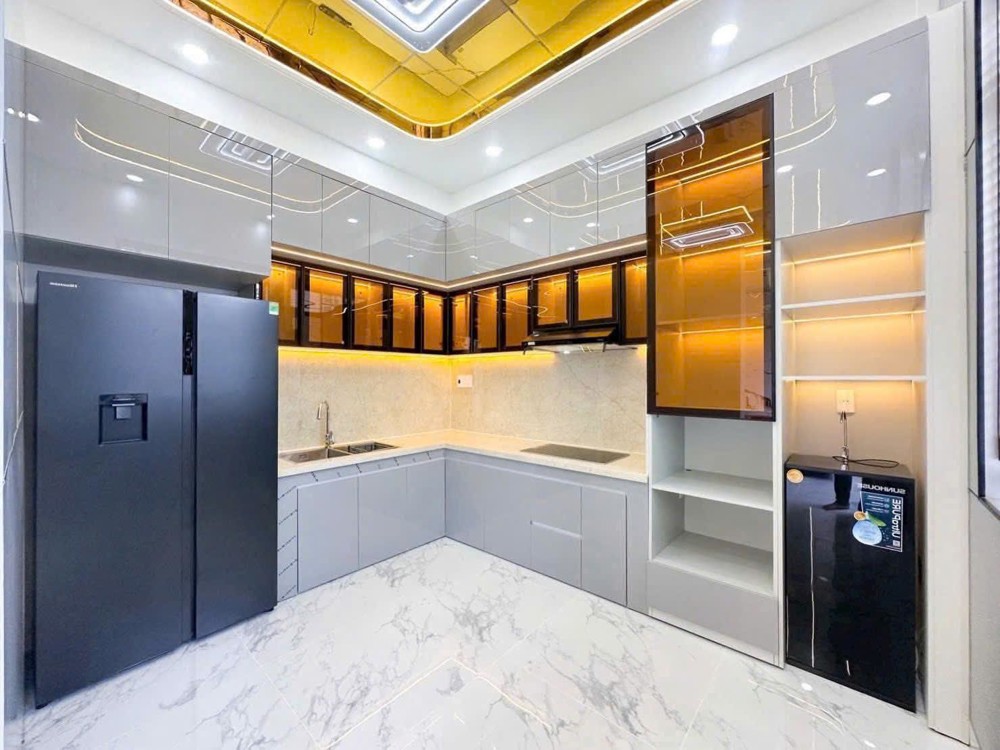 Nhà Góc 2 Mặt Thoáng, Cạnh Phú Mỹ Hưng, Ngang 7.3M, 3 Tầng, Chỉ 7.09 Tỷ