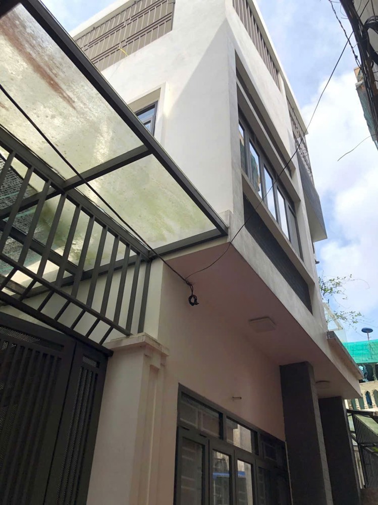 Chính Chủ Cần Bán Nhà Dân Xây 3 Tầng - Khu Quân Nhân A, Phường Cửa Bắc, Tp Nam Định