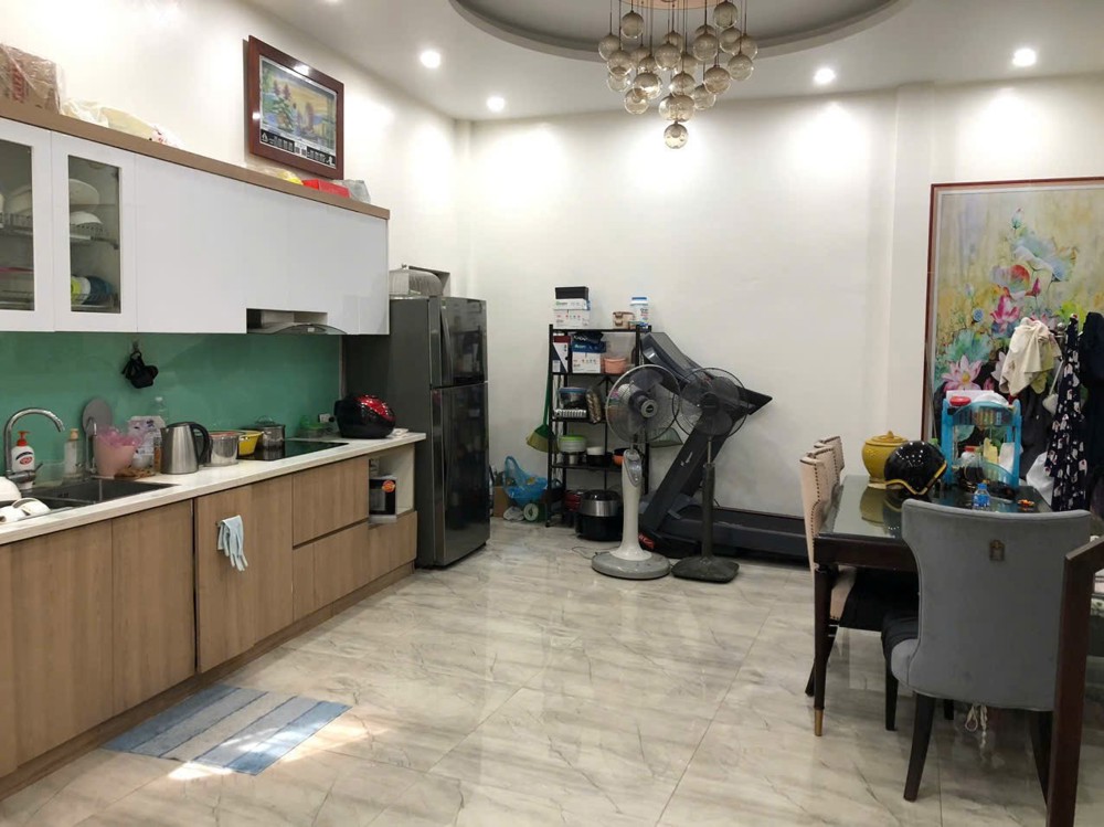 Chính Chủ Cần Bán Nhà Dân Xây 3 Tầng - Khu Quân Nhân A, Phường Cửa Bắc, Tp Nam Định