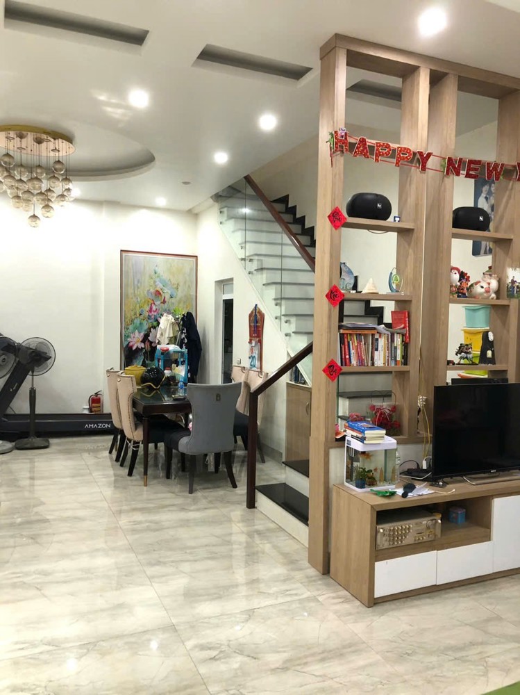 Chính Chủ Cần Bán Nhà Dân Xây 3 Tầng - Khu Quân Nhân A, Phường Cửa Bắc, Tp Nam Định