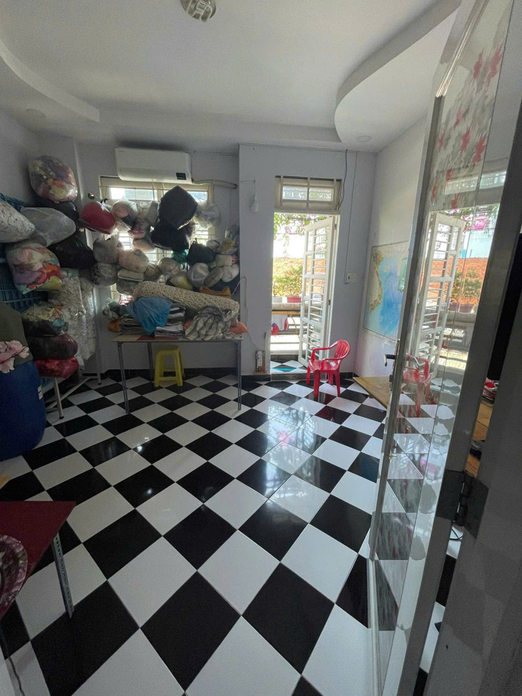 Bán Nhà Ngay Ngã Tư Gò Mây - Hồ Văn Long - 3 Tầng - 50M2(4x12.5m) - 4.2 Tỷ