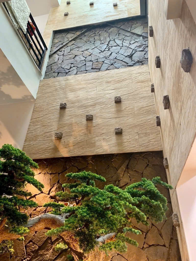 Tân Phú - Khu Nhà Giàu- Tân Sơn Nhì- 120M2 -4Tầng -Hẻm Xe Hơi- 15.X Tỷ