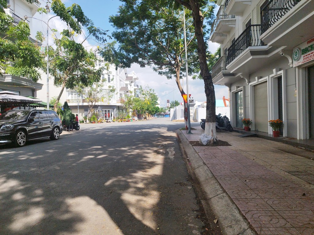 Bán Nhà Mặt Tiền Khu Tttm Vincom Sa Đéc 3 Tầng, 88M2 Sổ Hồng. Vị Trí Đẹp, Giá 8.8 Tỷ
