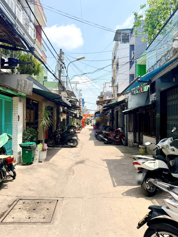 Nhà Nát Hẻm 6M Oto Thông Nhiều Hướng Nguyễn Duy P10q8 (P.chánh Hưng)