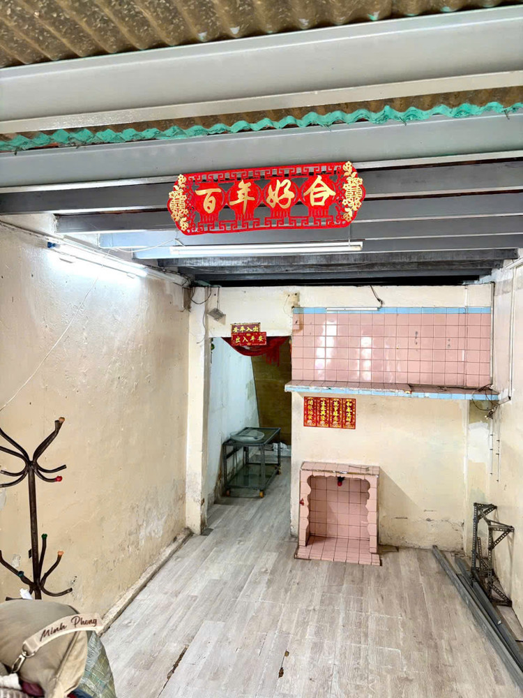 Nhà Nát Hẻm 6M Oto Thông Nhiều Hướng Nguyễn Duy P10q8 (P.chánh Hưng)